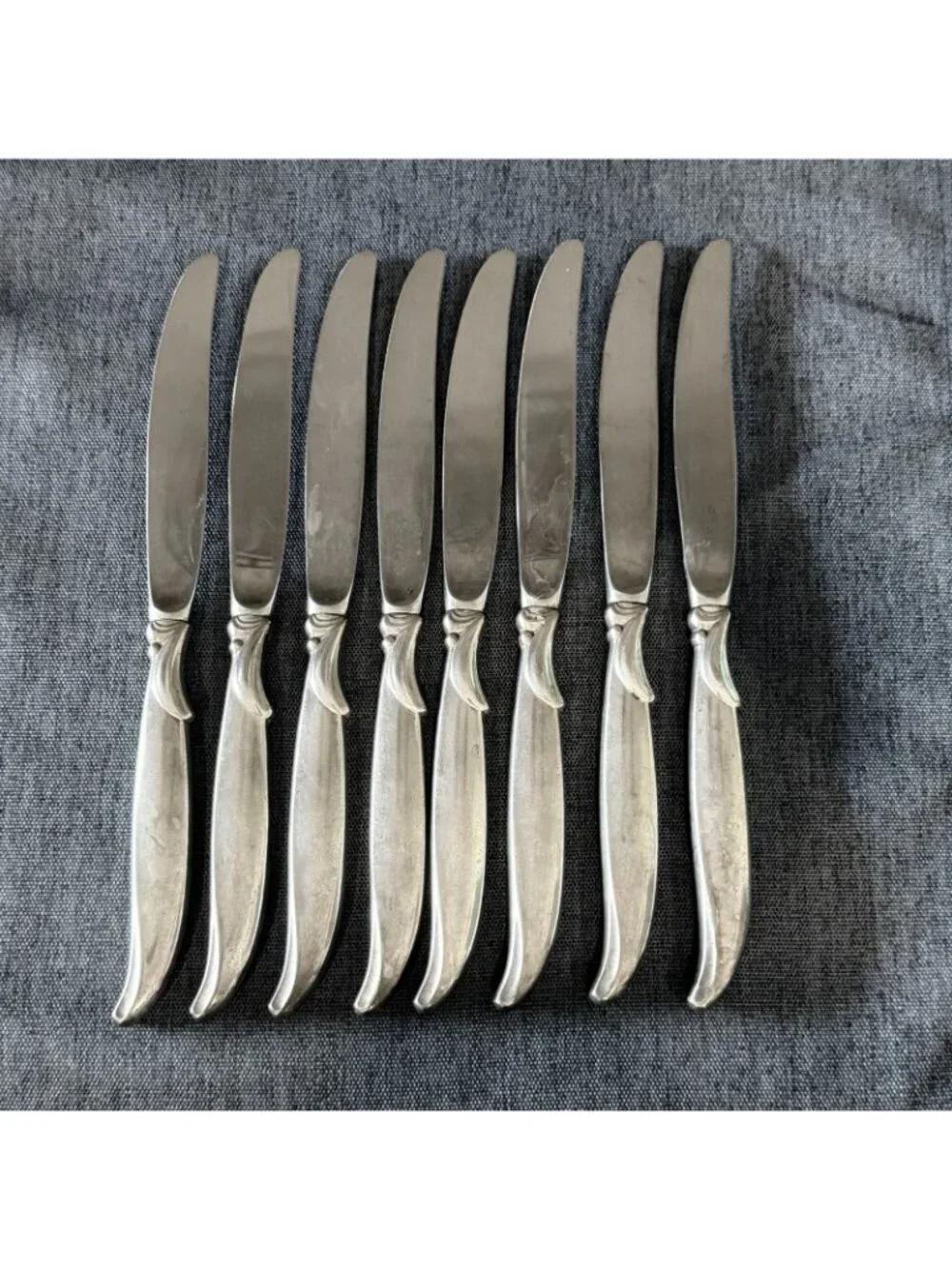 8 International Silver 1847 Rogers Bros FLAIR Silverplate Dinner Knives 1956